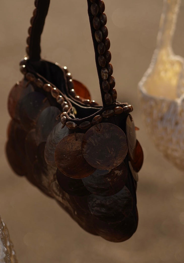 Jenna - Brown seashell handbag