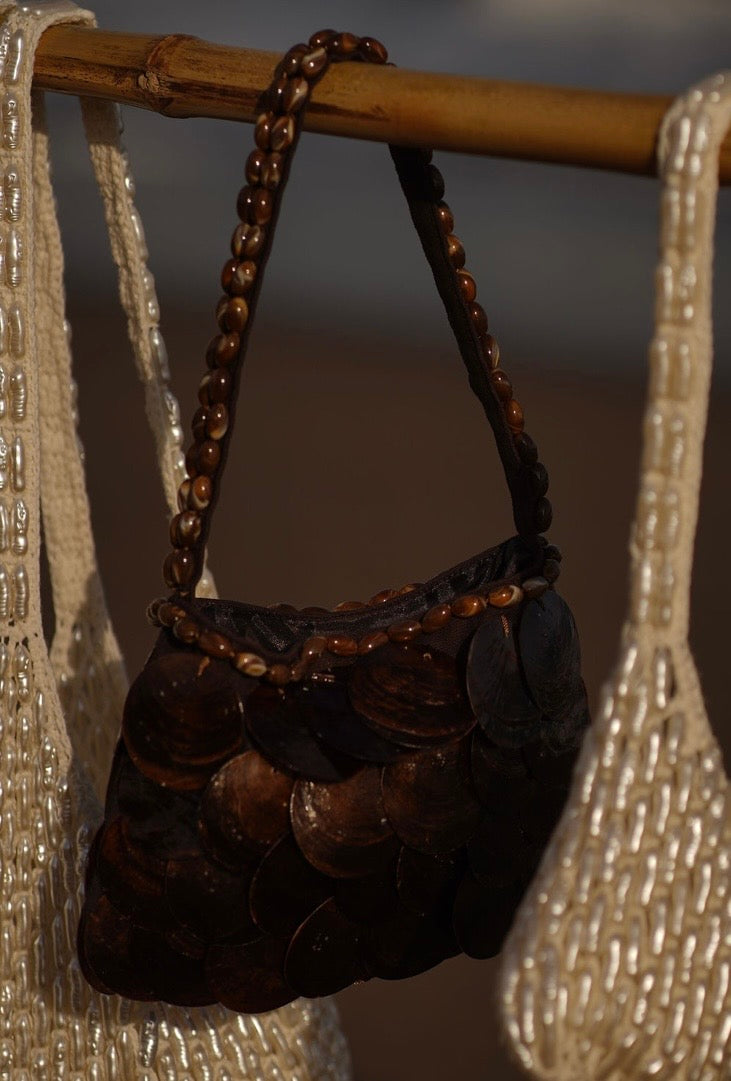 Jenna - Brown seashell handbag